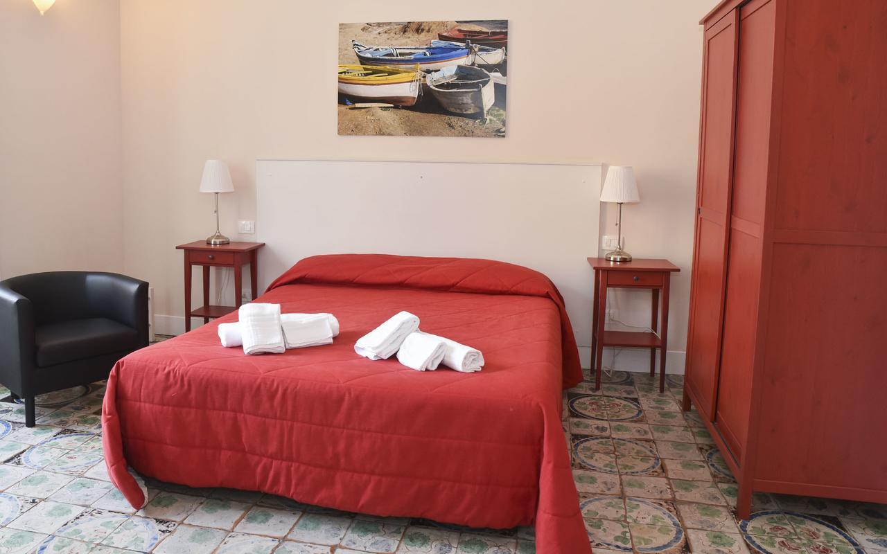 Alta Marea B&B Porto Empedocle Bagian luar foto